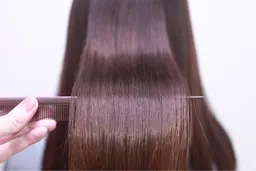 雨にも負けない☂️🌈艶ストレート＋デザインカット