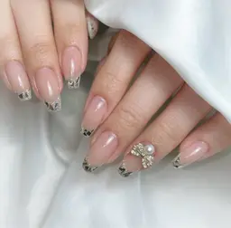 大人気✨ガラスフレンチ💎(オフ無料ケア込み)