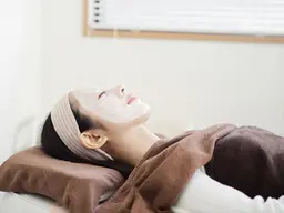 ✨大人気✨フェイシャル&デコルテ(モデリングパック付)[70分]「いつまでも美しく」ありたい方にオススメ♪※お着替えあり