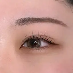 【まつ毛が下がって悩んでいる方へ◎】パリジェンヌラッシュリフト ¥5,500