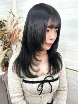 🤍カットモデル🤍大人気レイヤーカット🎀ストレートアイロンで簡単に動きを出したい方に💭