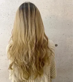 ✨オススメ✨【低ダメージ　ケアブリーチ使用】カット＋バレイヤージュ（ケアブリーチ）+トリートメント