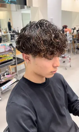 【✨初回限定クーポン✨】fifth/当店スタイリストカット＋波巻きスパイラルパーマ🌊+ 3stepトリートメント