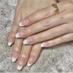 【ハンド】フレンチネイル オフ有り