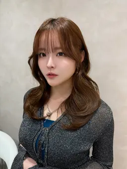 業界初❗️ノーダメージ❗️オイルグロスカラー❣️イノアカラー❣️＋韓国風レイヤーカット✂️