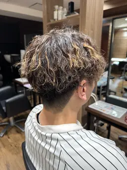 🌟初めての方限定🌟カット+ツイストパーマ🤍メンズ限定🤍