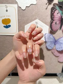 🫶練習モデル 💓持ち込みデザインやり放題6500(デザイン、大きいパーツ4本程度)