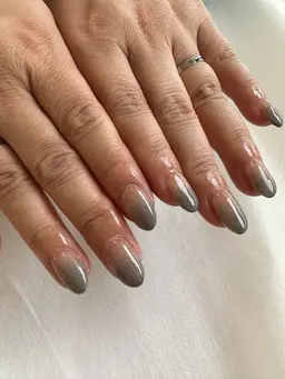 [初回他店オフ無料] グラデーションネイル or カラー2色以上