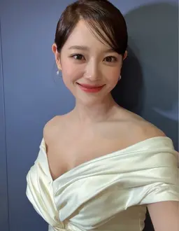 【ブライダルエステ体験👰】ブライダルエステ4年連続首位👑小顔エステ+毛穴吸引＋美白パック＋美白ハンドエステ💎