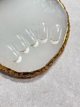 ご新規様❊オフ無料❊各種フレンチ+ラメライン