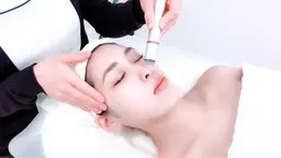 ハイドロスキン💫洗浄×美肌のダブルケアで水光肌へ🌟毛穴黒ずみ改善🌈通常￥9,900→限定￥8,800