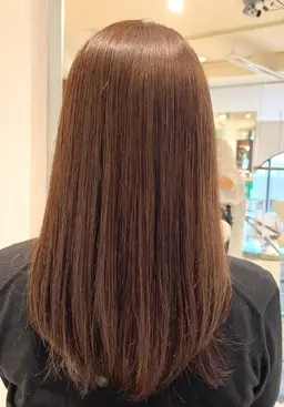 カット+プレミアムストレート+トリートメント 傷んでる方、自然なストレート 艶髪美髪向け