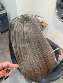 髪にドラマを。髪質改善縮毛矯正🫧