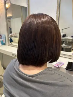 🌷︎ 白髪染めリタッチ(グレイカラー)+保湿トリートメント🌷︎