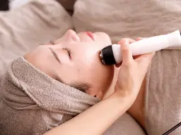 〈小顔・毛穴洗浄・美肌これ一本✨〉贅沢オーダーメイドフェイシャル80分