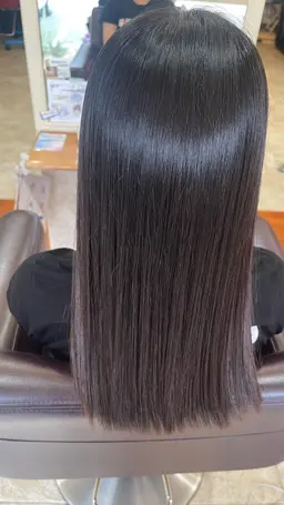 🌧️プリエストレート(縮毛矯正)+シャンプーブロー+AJトリートメント☔️