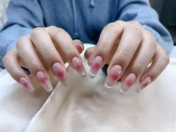 【チップ長さだし】チークとマグネットフレンチ