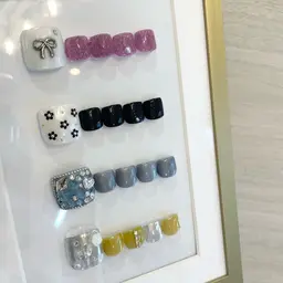 foot sample design💎🎀✨キラキラパーツ❕（他店ジェルオフ＋1500円、他店スカオフ＋2500）