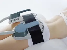 【努力不要の痩身】 30分で7万回の筋収縮運動✨️ 最先端テスラ🎀