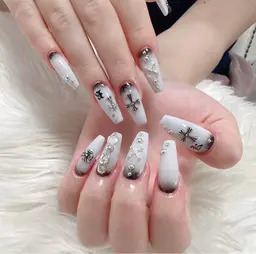 【チップ長さだし】120分持ち込みデザイン★ 6本指までに