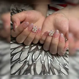 ミニモ限定✨ラメグラに片手パーツ1つずつ(計2個)ジェルオフ込み