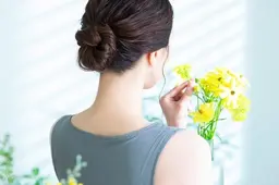 【美うなじは脱毛専門店で⭐】自己処理が難しいうなじはプロにお任せ♪