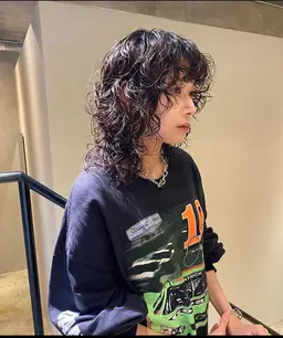 【U30期間限定】✨ミディアムレイヤーカット➕パーマ➕3stepトリートメント✨