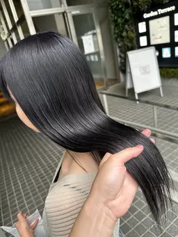 【当日限定クーポン✨👊🔥】ミニシャンプートリートメント付きカット+縮毛矯正