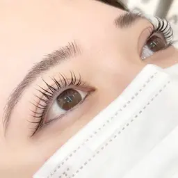 🎟️パリジェンヌorデザインラッシュリフト🤍コーティング付き✴︎