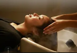 🫧疲れてしまった髪と頭皮に潤いを🫧全体ケアカラーorカット➕スパ(平日のみ)➕トリートメント(ロング料金無し)🫧