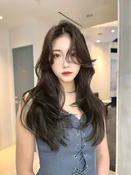 【🇨🇳ワンホンレイヤーカット🇨🇳】➕乾燥ケアトリートメント✨🦋(パサつき、乾燥が気になる方おすすめ)❤️