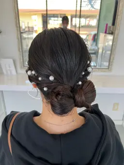 とびきり可愛く🤍特別な日のヘアアレンジに‪🧏🏻‍♀️🩷‬(土日＋550)早朝○