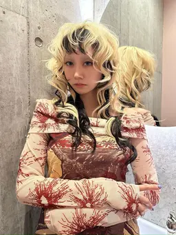 【👑1、2月限定特別クーポン👑】ケア剤たっぷり🤩ブリーチカラー💇　U24限定❗️