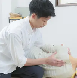 【頑固な肩こり超スッキリコース ⭐️デスクワークの方に人気⭐️】 初回施術80分 ¥15000→¥8500