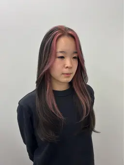 【インナーorイヤリング(ブリーチ込)+全体カラー+トリートメント🦩】