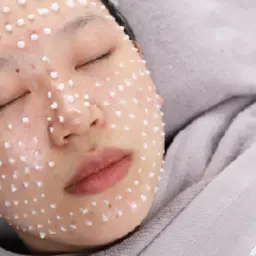 ハーブピーリングの進化版‼️韓国版🇰🇷クリームピーリング‼️毛穴洗浄×肩マッサージ×LED◼︎ダウンタイムほぼ無