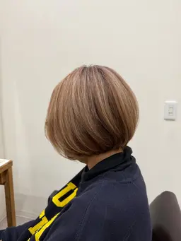 【白髪ぼかしも可💫】ハイライト(トリートメントサービス)