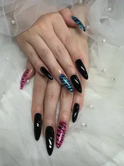 【オフなし】【ネイルモデル】ハンドジェル持ち込みアート4本