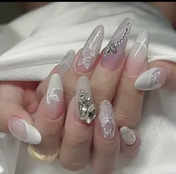 💕チップ10本長さ出し🎊持ち込みデザイン込み時間内🎊　パーツ､ストーンつけ放題