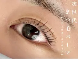 【人気No.1】上まつげパーマ+高保湿美容液仕上げ ✨束感◎(パリジェンヌに変更可)予約状況により時間調整する可能性有