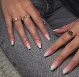 🌷【練習モデル募集】グラデーションネイル