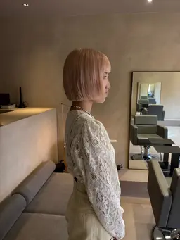 ケアブリーチカラー＋シャンプーブロー（スタイリング込）