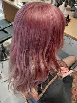 ブリーチリタチーor全体ブリーチ➕ツヤカラー✨➕内部補修トリートメント🌈