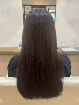 カット(女性・ミディアム〜ショートスタイル(耳に髪がかかる程度))