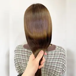 12月限定‼️質感再整カラー✨＆髪質改善トリートメント✨