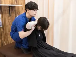 【SNSで話題◎全身ボキボキ整体】全身整体＋ボキボキ骨格矯正　60分5000円🦴