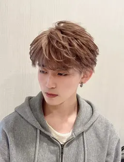 メンズ大イメチェンコース‼️(ブリーチ込で透明感や派手髪に!)