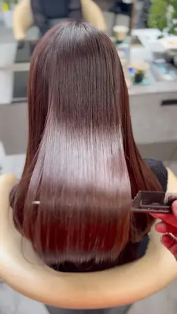 圧倒的艶＆手触り‼️ 美髪ストレート✨️ 《カット＋超高濃度水素ケアストレート＋最高級トリートメント》