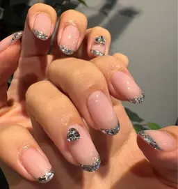 🤍✨透明感ガラスフレンチ🤍✨　　　　　　　　　　　　　　　　　　　　　　　　　　(初回他店オフ無料)