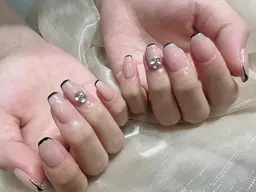 【オフ無料】フレンチネイル 6580円(ベースカラー込み・グラデーション変更+550円)